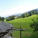 2 * Auberg
